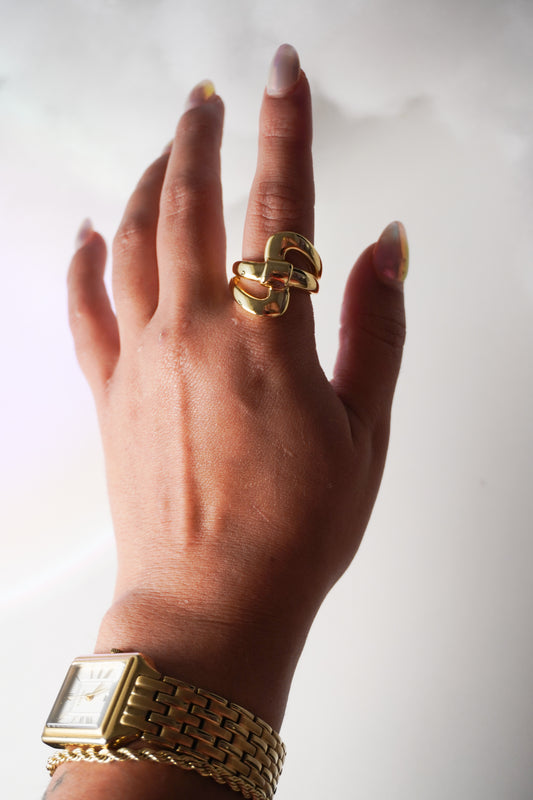Aesthetic ring
